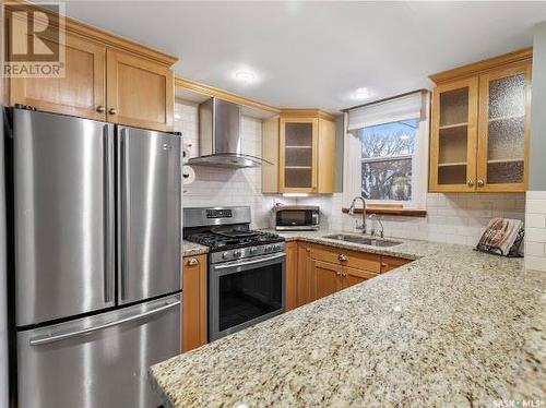 2525 Garnet Street, Regina, SK - Indoor Photo Showing Kitchen With Double Sink