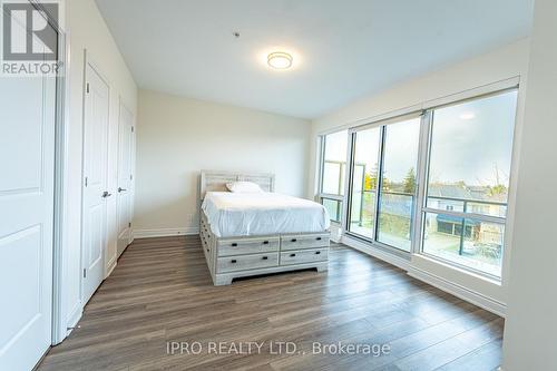 205 - 9088 Yonge Street, Richmond Hill, ON - Indoor Photo Showing Bedroom