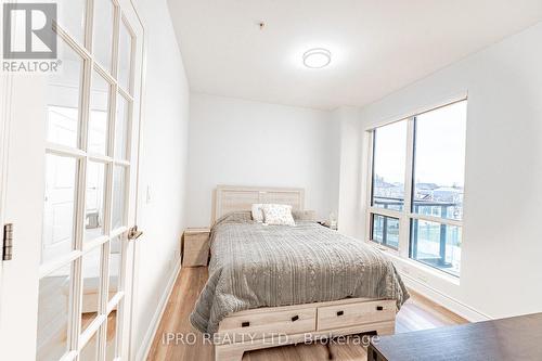 205 - 9088 Yonge Street, Richmond Hill, ON - Indoor Photo Showing Bedroom