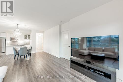 205 - 9088 Yonge Street, Richmond Hill, ON - Indoor