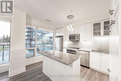 205 - 9088 Yonge Street, Richmond Hill, ON - Indoor Photo Showing Kitchen With Upgraded Kitchen