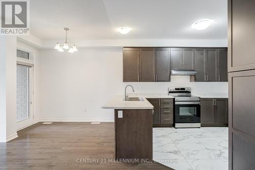 34 Donald Ficht Crescent, Brampton, ON - Indoor Photo Showing Kitchen