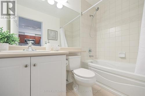 305 - 3504 Hurontario Street, Mississauga, ON - Indoor Photo Showing Bathroom