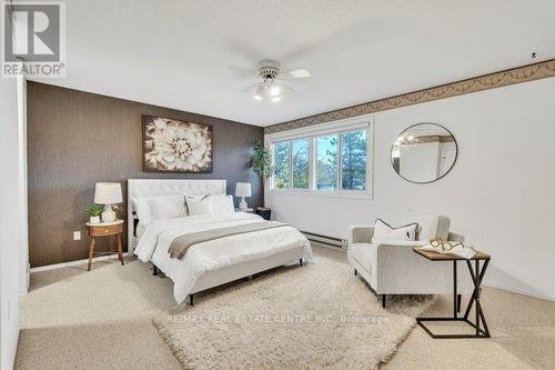 2 - 524 Beechwood Drive E, Waterloo, ON - Indoor Photo Showing Bedroom