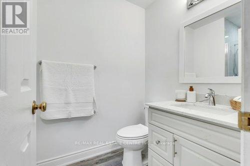 2 - 524 Beechwood Drive E, Waterloo, ON - Indoor Photo Showing Bathroom