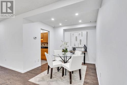 2 - 524 Beechwood Drive E, Waterloo, ON - Indoor Photo Showing Dining Room