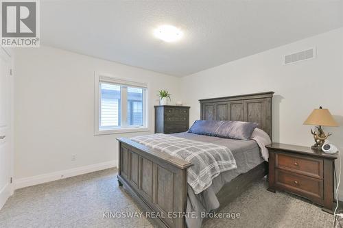 75 Monarch Woods Drive, Kitchener, ON - Indoor Photo Showing Bedroom