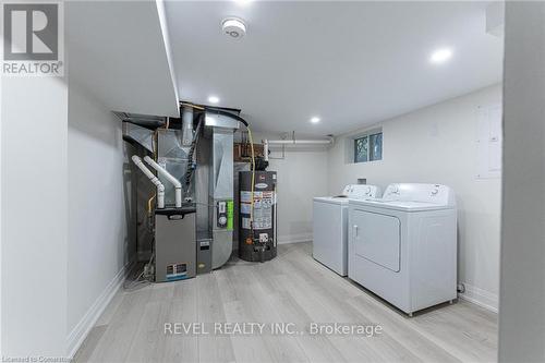 2 - 189 East 31St Street, Hamilton, ON - Indoor Photo Showing Laundry Room