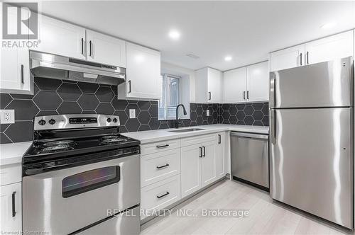 2 - 189 East 31St Street, Hamilton, ON - Indoor Photo Showing Kitchen With Upgraded Kitchen