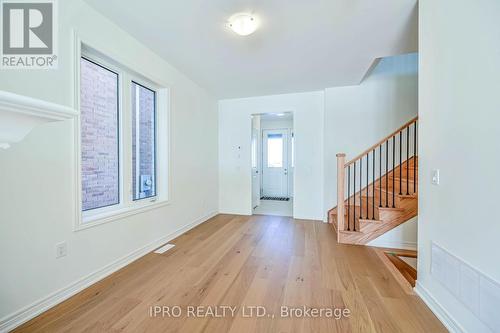 111 Picardy Drive, Hamilton, ON - Indoor Photo Showing Other Room