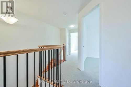 111 Picardy Drive, Hamilton, ON - Indoor Photo Showing Other Room