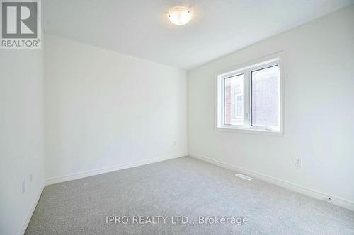 111 Picardy Drive, Hamilton, ON - Indoor Photo Showing Other Room