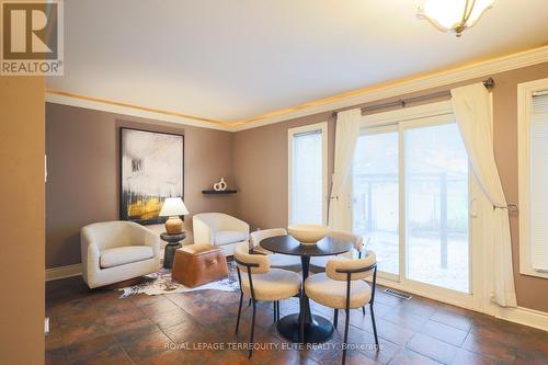 6420 Sapling Trail, Mississauga, ON - Indoor Photo Showing Dining Room