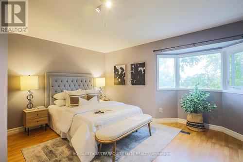 6420 Sapling Trail, Mississauga, ON - Indoor Photo Showing Bedroom