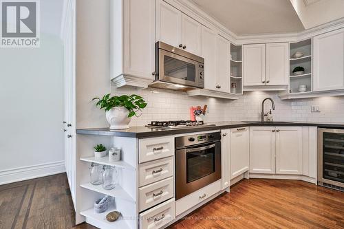 5 - 32 Gothic Avenue, Toronto, ON - Indoor Photo Showing Kitchen With Upgraded Kitchen