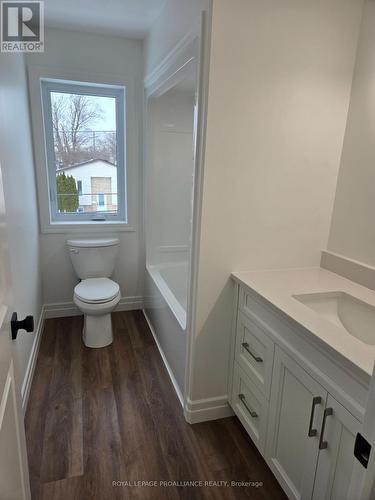 Unit 3 - 45 Heber Street, Quinte West, ON - Indoor Photo Showing Bathroom