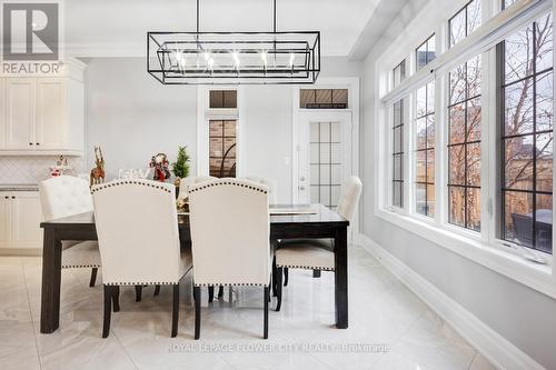 25 Belladonna Circle, Brampton, ON - Indoor Photo Showing Dining Room