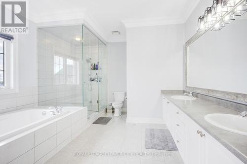 25 Belladonna Circle, Brampton, ON - Indoor Photo Showing Bathroom