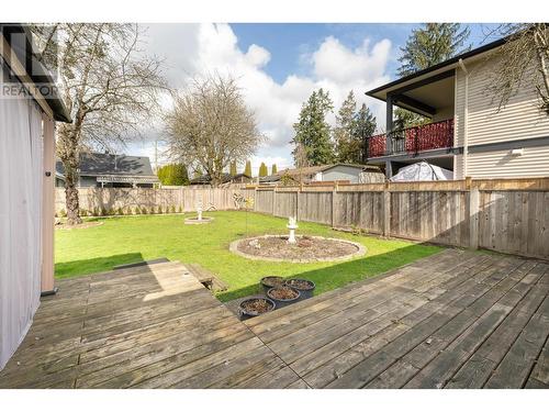 20225 Lorne Avenue, Maple Ridge, BC - Outdoor With Deck Patio Veranda With Backyard