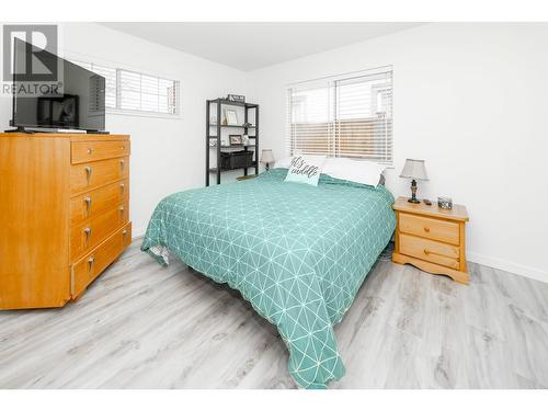 20225 Lorne Avenue, Maple Ridge, BC - Indoor Photo Showing Bedroom