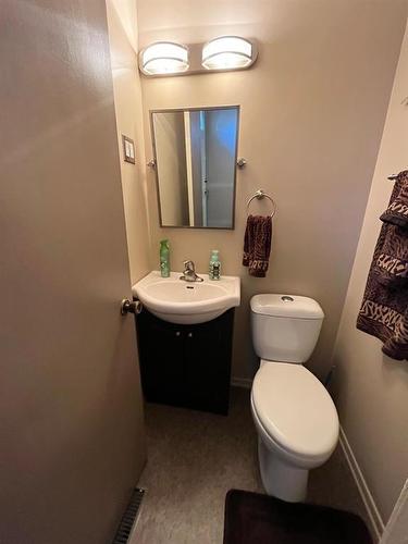 197 Bluewater Crescent, Winnipeg, MB - Indoor Photo Showing Bathroom