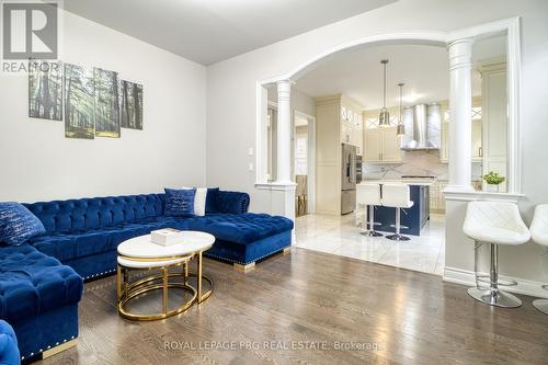 12 Idol Road, Brampton, ON - Indoor Photo Showing Living Room