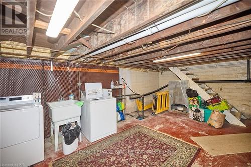 639 King Street, Welland (773 - Lincoln/Crowland), ON - Indoor Photo Showing Laundry Room