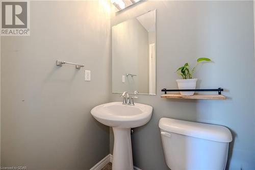 312 Parkvale Drive, Kitchener, ON - Indoor Photo Showing Bathroom