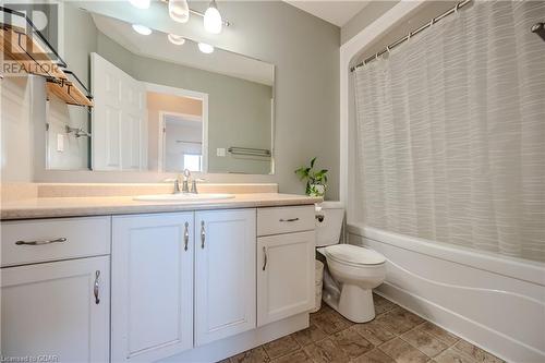 312 Parkvale Drive, Kitchener, ON - Indoor Photo Showing Bathroom