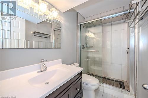 312 Parkvale Drive, Kitchener, ON - Indoor Photo Showing Bathroom