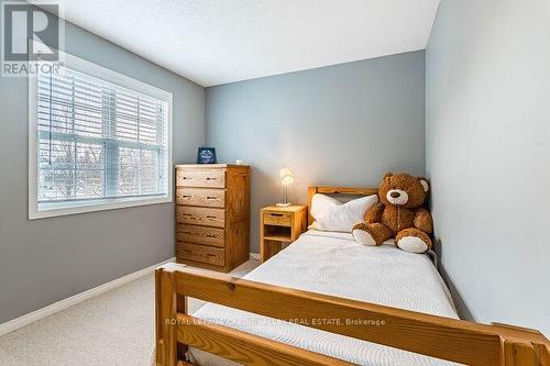 554 Dansbury Drive, Waterloo, ON - Indoor Photo Showing Bedroom