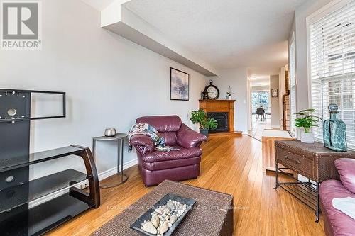 554 Dansbury Drive, Waterloo, ON - Indoor Photo Showing Living Room With Fireplace