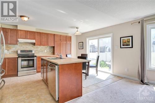 324 River Landing Avenue, Ottawa, ON - Indoor Photo Showing Kitchen