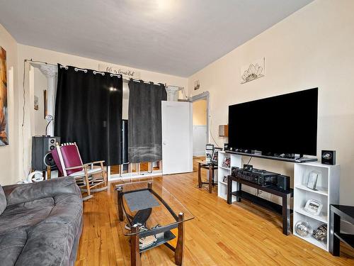 Salon - 3991  - 3995 Rue Ste-Catherine E., Montréal (Mercier/Hochelaga-Maisonneuve), QC - Indoor Photo Showing Living Room