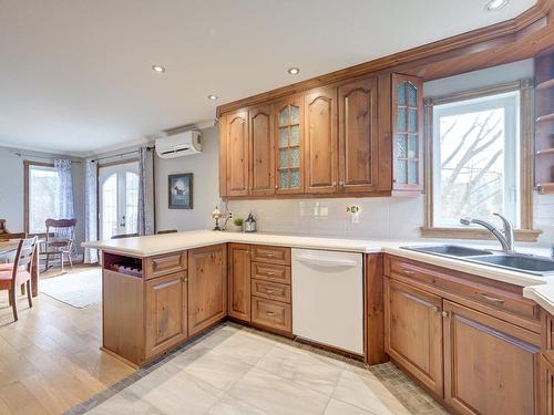 Kitchen - 1966 Rue Des Lilas, La Conception, QC - Indoor Photo Showing Kitchen With Double Sink