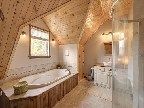 Bathroom - 1966 Rue Des Lilas, La Conception, QC - Indoor Photo Showing Bathroom