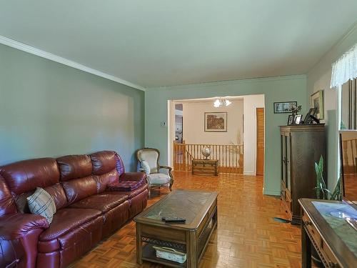 Living room - 60 Rue Lacombe, Notre-Dame-De-Lourdes, QC - Indoor Photo Showing Living Room