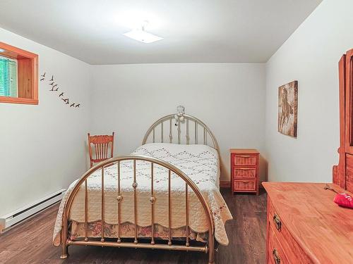 Bedroom - 60 Rue Lacombe, Notre-Dame-De-Lourdes, QC - Indoor Photo Showing Bedroom