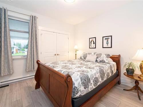 37-300 Grosskleg Way, Lake Cowichan, BC - Indoor Photo Showing Bedroom