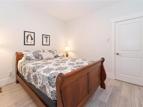 37-300 Grosskleg Way, Lake Cowichan, BC - Indoor Photo Showing Bedroom