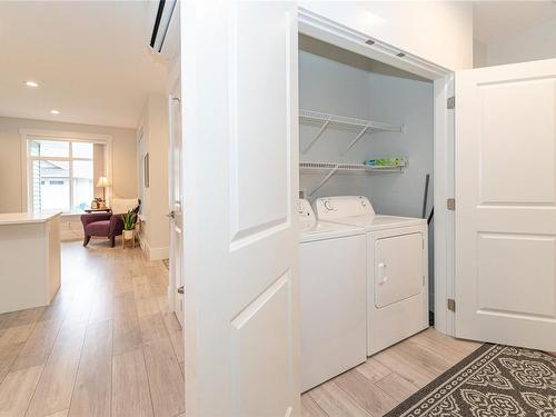 37-300 Grosskleg Way, Lake Cowichan, BC - Indoor Photo Showing Laundry Room