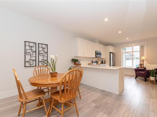 37-300 Grosskleg Way, Lake Cowichan, BC - Indoor Photo Showing Dining Room