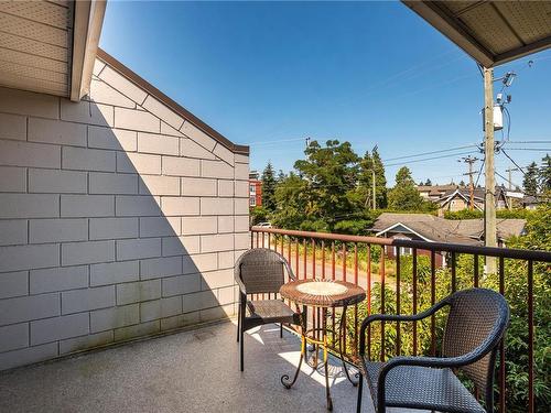 307-7865 Patterson Rd, Central Saanich, BC - Outdoor With Exterior