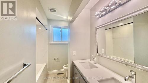 203 Mccraney Street W, Oakville, ON - Indoor Photo Showing Bathroom