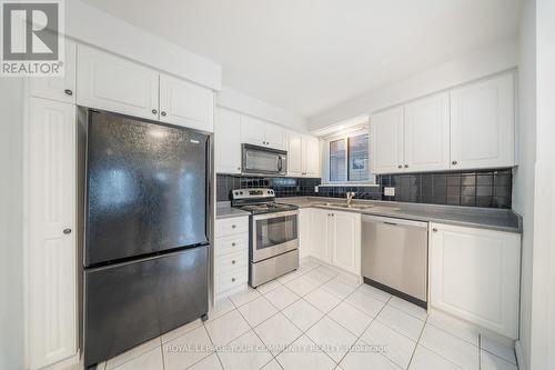 203 Mccraney Street W, Oakville, ON - Indoor Photo Showing Kitchen