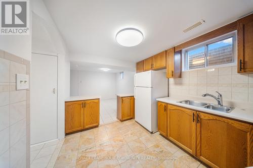 203 Mccraney Street W, Oakville, ON - Indoor Photo Showing Kitchen With Double Sink