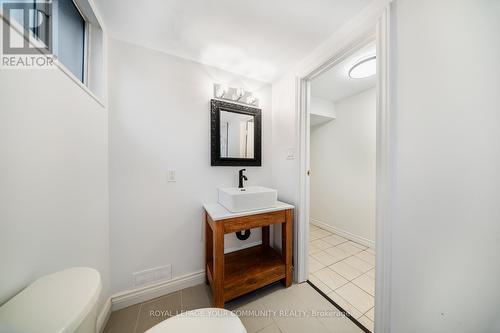 203 Mccraney Street W, Oakville, ON - Indoor Photo Showing Bathroom