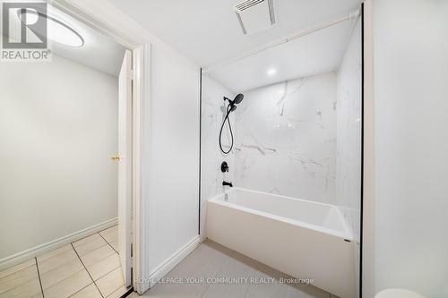 203 Mccraney Street W, Oakville, ON - Indoor Photo Showing Bathroom