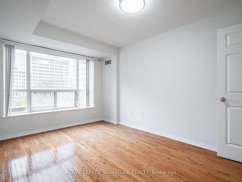 310-887 Bay St, Toronto, ON - Indoor Photo Showing Other Room