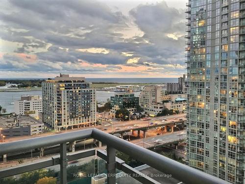 2003-3 Navy Wharf Crt, Toronto, ON - Outdoor With View